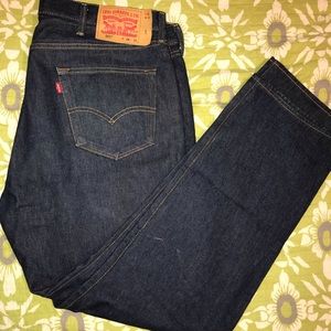 Levis 501 dark blue jeans